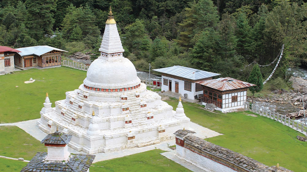Chendebji Chorten